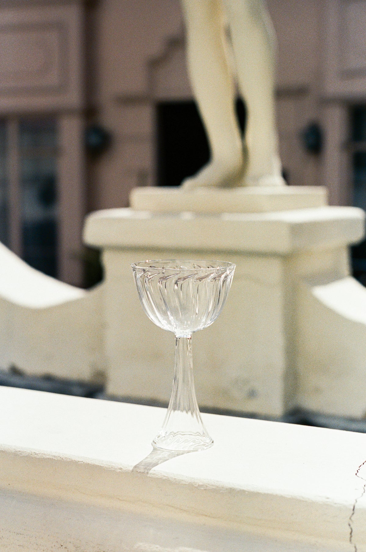 Ribbed champagne coupe.