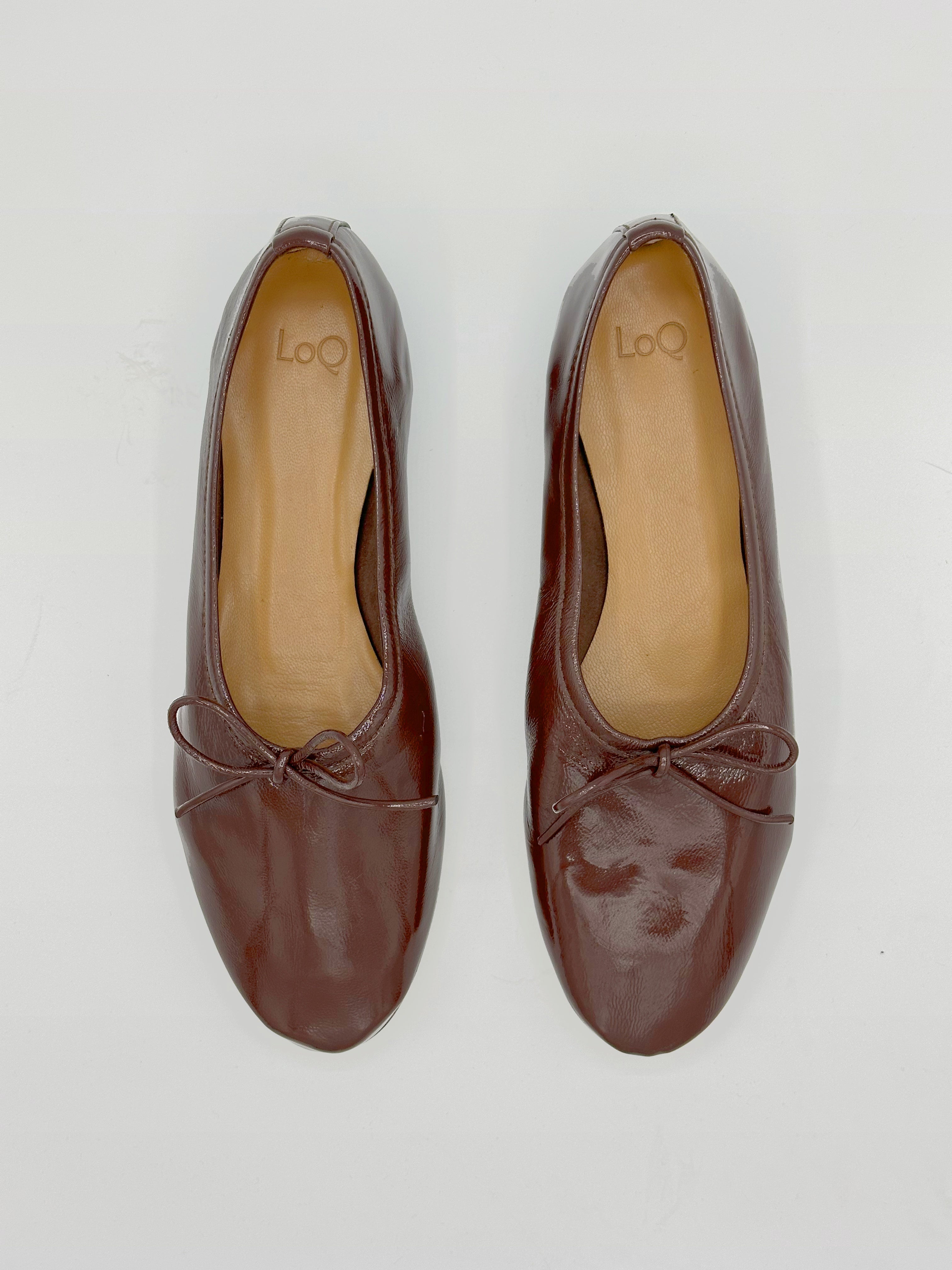Valentina in Cherrywood Patent
