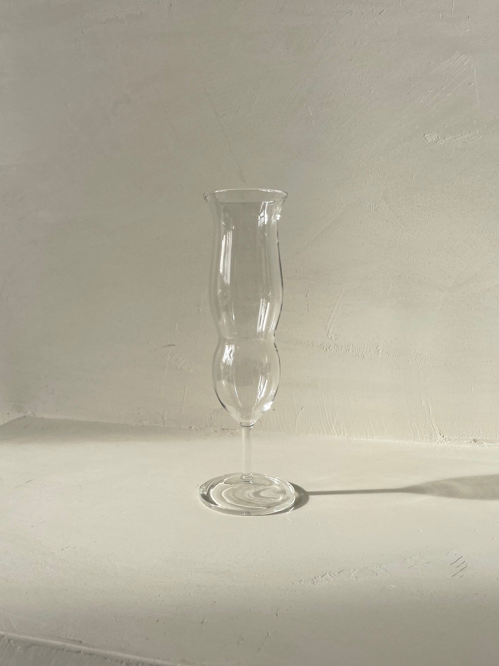 unique stemware for drinking - clear curvy glass champagne flute