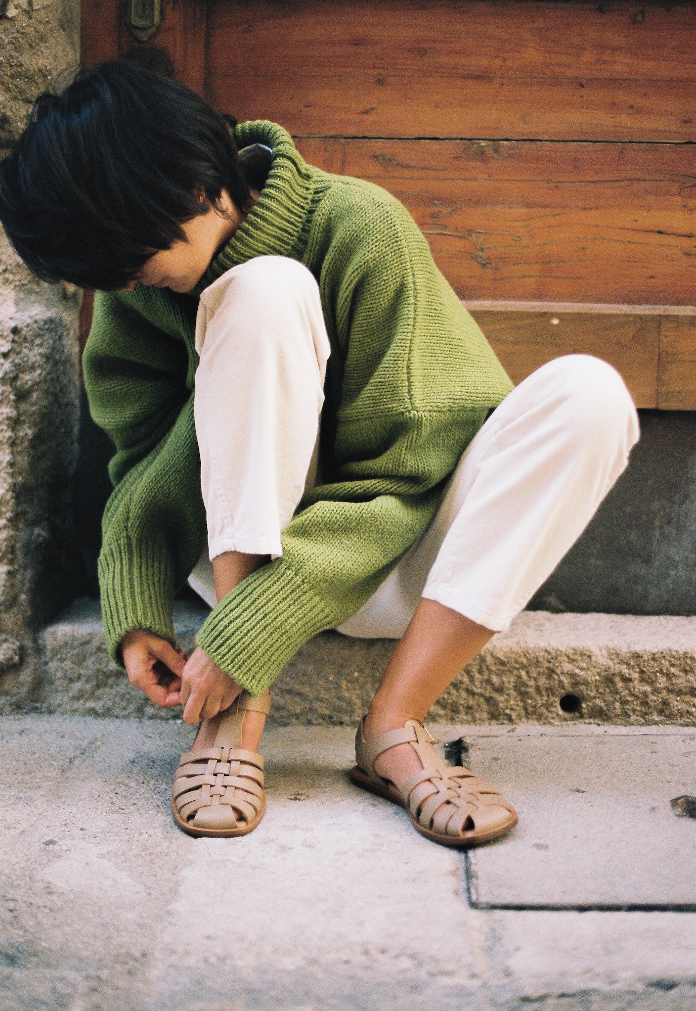 Fisherman sandal with a buckled closure and t-bar vamp in taupe leather. Vegetable-tanned leather upper and outsole.