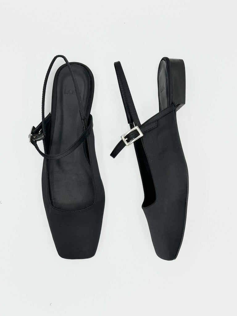 Gisela in Black Satin | LOQ.US