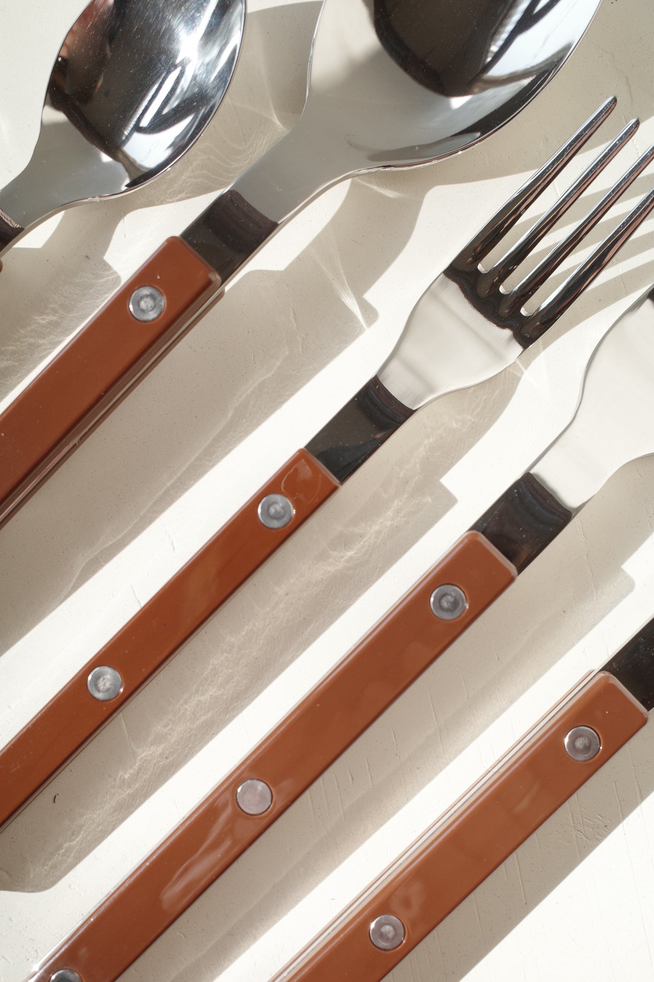 Chocolat 5 Piece Place Setting