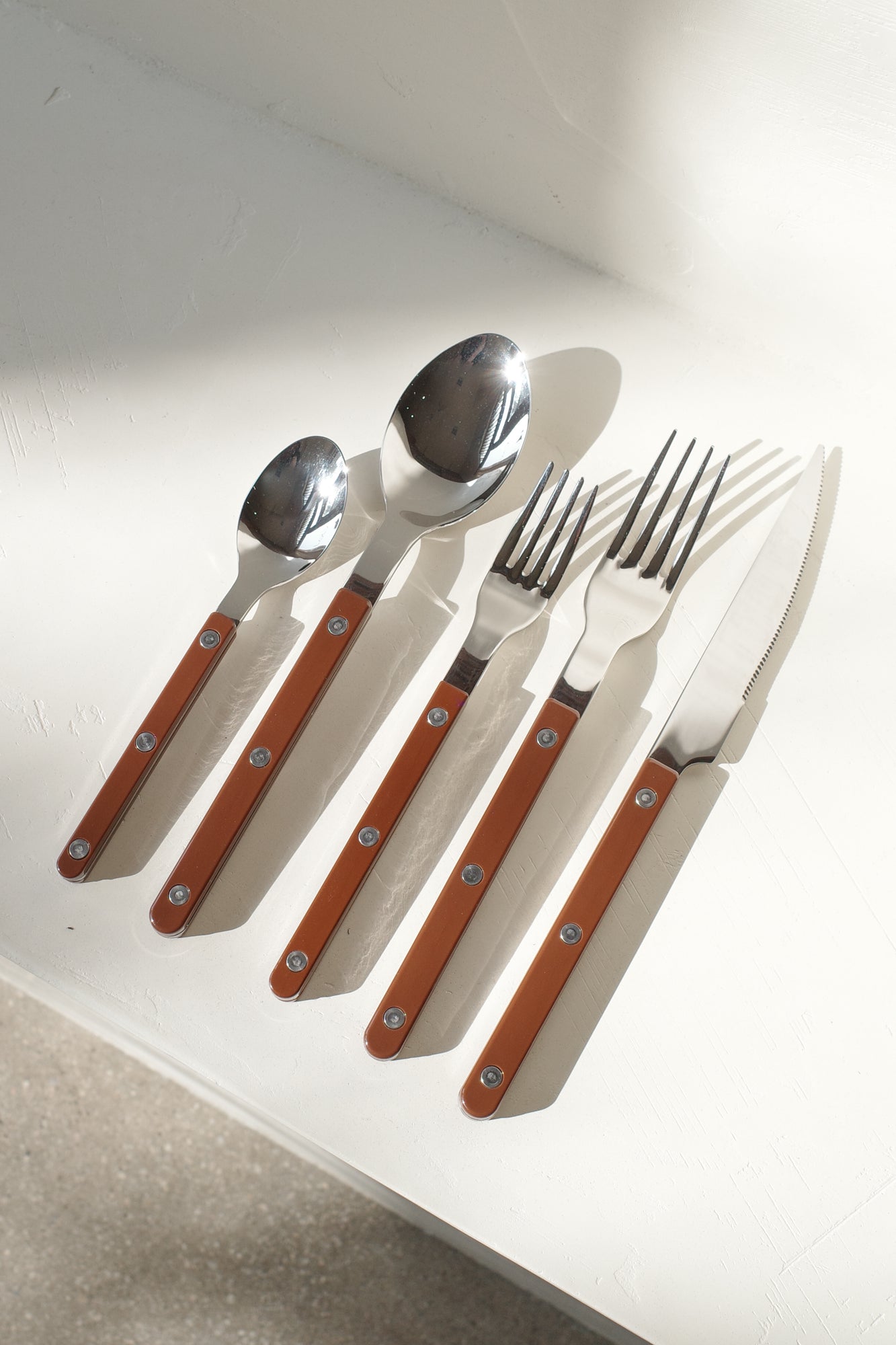 Chocolat 5 Piece Place Setting